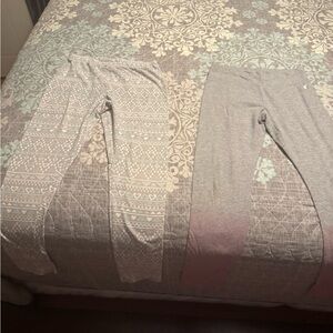 Faded Glory Gray and Patterned leggings size 10
2 pairs included